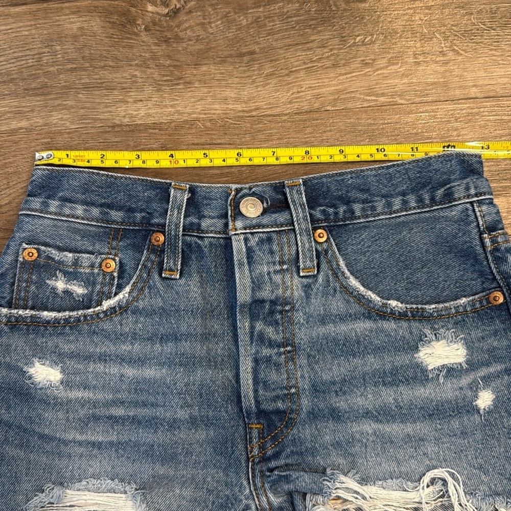 Levi’s 501 Original Fit HIGH Rise Women’s Shorts Size 24 - Picture 3 of 8